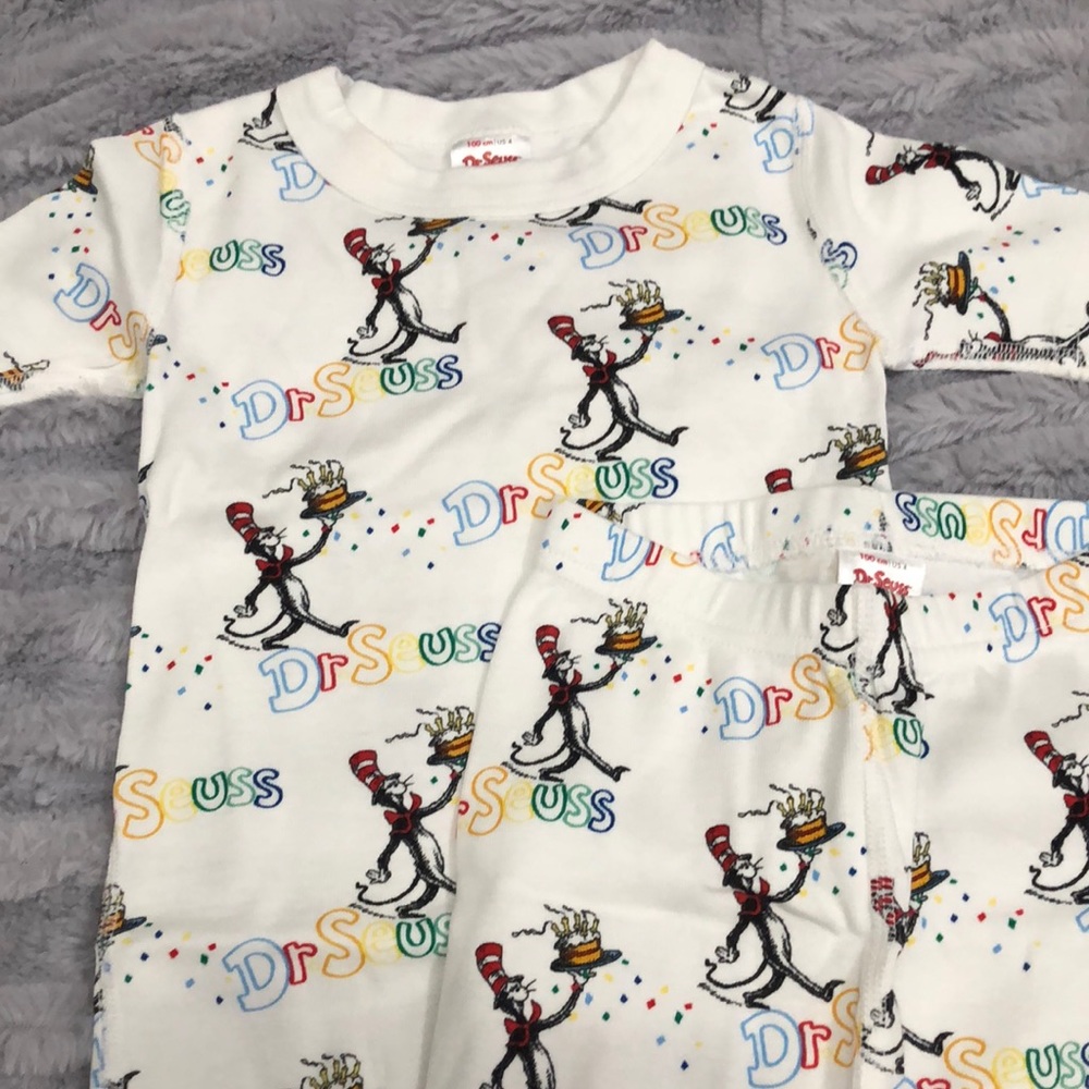 Hanna andersson pajamas. Dr suess birthday.